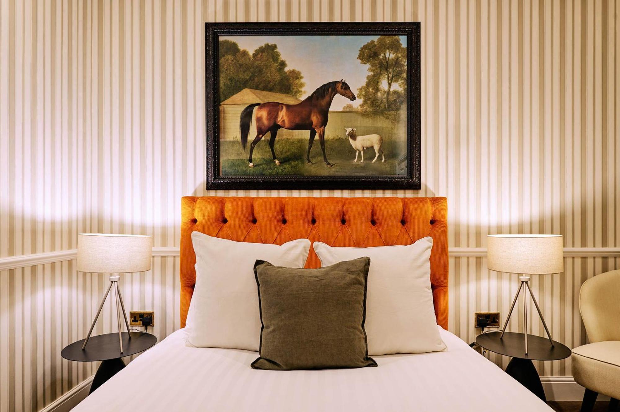 Nest Serviced Apartments Bedford Eksteriør bilde